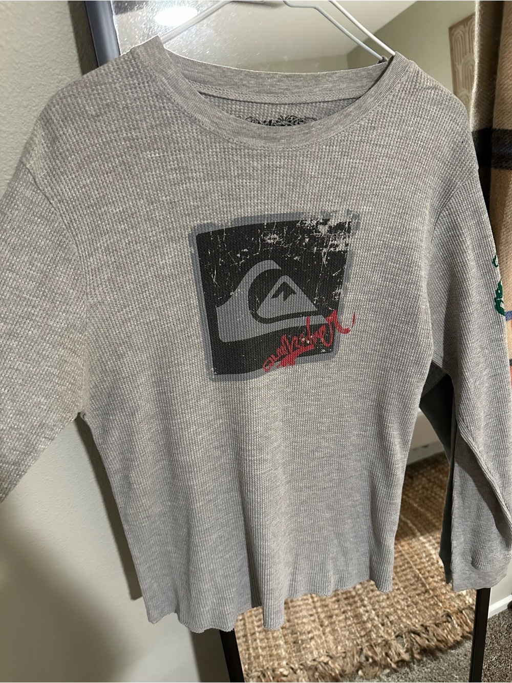 Quiksilver Light Gray Waffle Knit Long Sleeve Top with Black Logo and Red Accent
